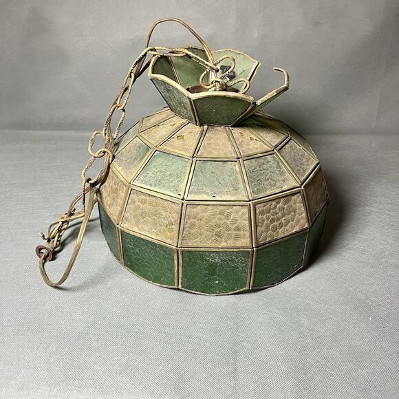 Vintage Tiffany Style 60's/ 70's Green & Gold Stain Glass Lamp Shade - Picture 1 of 8